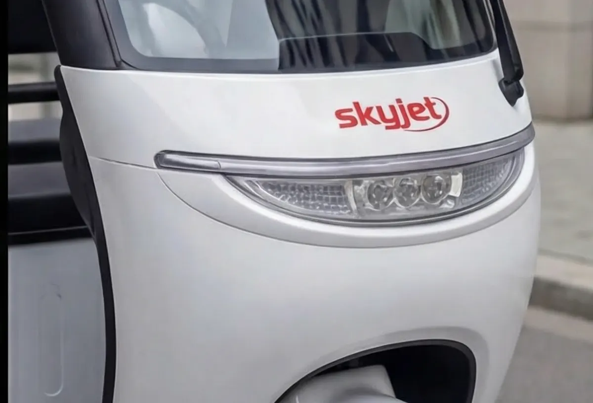 Skyjet Trion, detay fotoğrafı