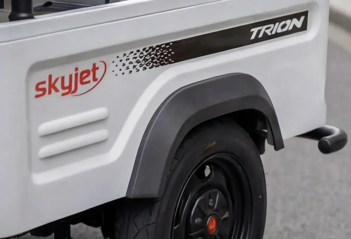 Skyjet Trion, fotoğraf 2